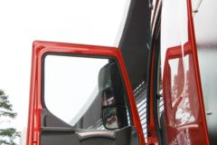 东风柳汽 乘龙H7重卡 6X4 充换电一体牵引车