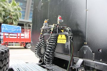 �������� ����H7�ؿ� 6X4 �任��һ��ǣ����ͼƬ