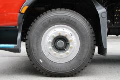东风柳汽 乘龙H7重卡 6X4 充换电一体牵引车