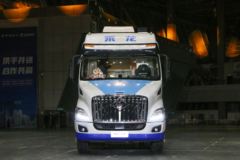 东风柳汽 乘龙T7房车 560马力 6X4 AMT自动挡牵引车