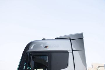 ���� ŷ������ ��Խ�� 580���� 6X4 AMT�Զ���ǣ����(����)ͼƬ