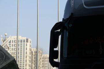 ���� ŷ������ ��Խ�� 580���� 6X4 AMT�Զ���ǣ����(����)ͼƬ