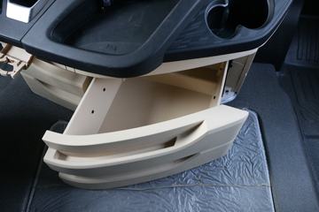 ���� ŷ������ ��Խ�� 580���� 6X4 AMT�Զ���ǣ����(����)ͼƬ