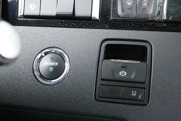 ���� ŷ������ ��Խ�� 580���� 6X4 AMT�Զ���ǣ����(����)ͼƬ