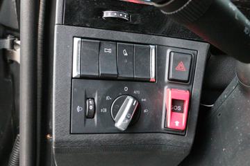 ���� ŷ������ ��Խ�� 580���� 6X4 AMT�Զ���ǣ����(����)ͼƬ