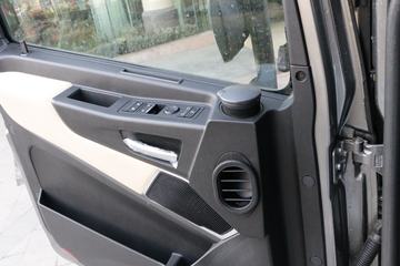 ���� ŷ������ ��Խ�� 580���� 6X4 AMT�Զ���ǣ����(����)ͼƬ