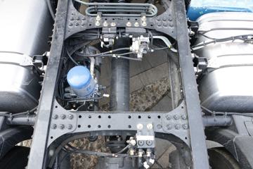 ���� ŷ������ ��Խ�� 580���� 6X4 AMT�Զ���ǣ����(����)ͼƬ