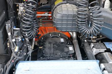 ���� ŷ������ ��Խ�� 580���� 6X4 AMT�Զ���ǣ����(����)ͼƬ