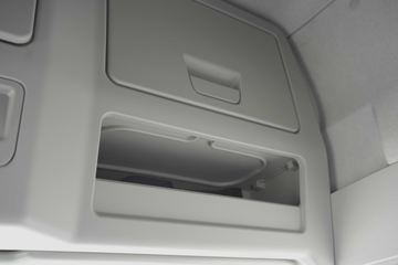 һ����� J6L�п� ������ 260���� 4X2 6.75�������ػ���(����)(CA1180P62K1L4E6)ͼƬ