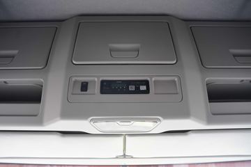 һ����� J6L�п� ������ 260���� 4X2 6.75�������ػ���(����)(CA1180P62K1L4E6)ͼƬ