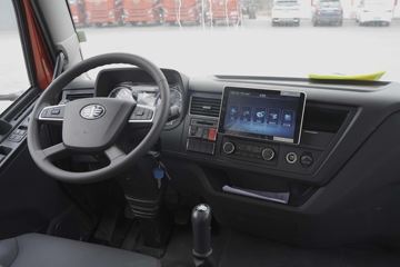 һ����� J6L�п� ������ 260���� 4X2 6.75�������ػ���(����)(CA1180P62K1L4E6)ͼƬ