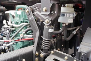 һ����� J6L�п� ������ 260���� 4X2 6.75�������ػ���(����)(CA1180P62K1L4E6)ͼƬ