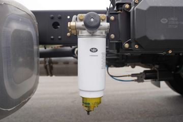 һ����� J6L�п� ������ 260���� 4X2 6.75�������ػ���(����)(CA1180P62K1L4E6)ͼƬ