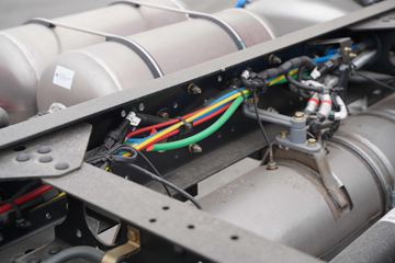 һ����� J6L�п� ������ 260���� 4X2 6.75�������ػ���(����)(CA1180P62K1L4E6)ͼƬ