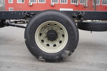 һ����� J6L�п� ������ 260���� 4X2 6.75�������ػ���(����)(CA1180P62K1L4E6)ͼƬ