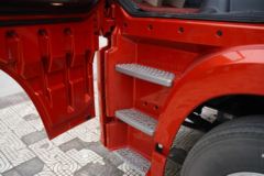 青岛解放 JH6重卡 领航版 北方款 520马力 6×4 牵引车(国六)