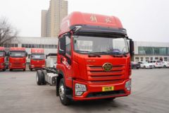 青岛解放 JK6中卡 260马力 4X2 6.8米仓栅式载货车(国六)(CA5180CCYP28K2L2E6A80)