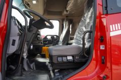 东风商用车 天锦KR PLUS 舒适版 290马力 4X2 6.8米仓栅式载货车(国六)(高顶双卧)