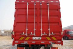 东风商用车 天锦KR PLUS 舒适版 290马力 4X2 6.8米仓栅式载货车(国六)(高顶双卧)