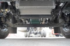 青岛解放 JK6中卡 260马力 4X2 6.8米仓栅式载货车(国六)(CA5180CCYP28K2L2E6A80)