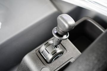 �������� ����H5 320���� 8X4 6����ж��(����)(LZ3311H5FC1)ͼƬ