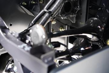 �������� ����H5 320���� 8X4 6����ж��(����)(LZ3311H5FC1)ͼƬ