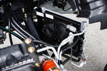 �������� ����L2 140���� 4X2 4.2�׵�����ʽ�Ῠ(�ٱ�4.333)(LZ5041XXYL2AC1)ͼƬ