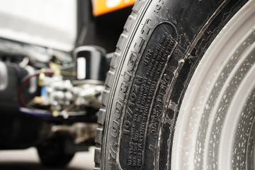 �������� ����L2 140���� 4X2 4.2�׵�����ʽ�Ῠ(�ٱ�4.333)(LZ5041XXYL2AC1)ͼƬ