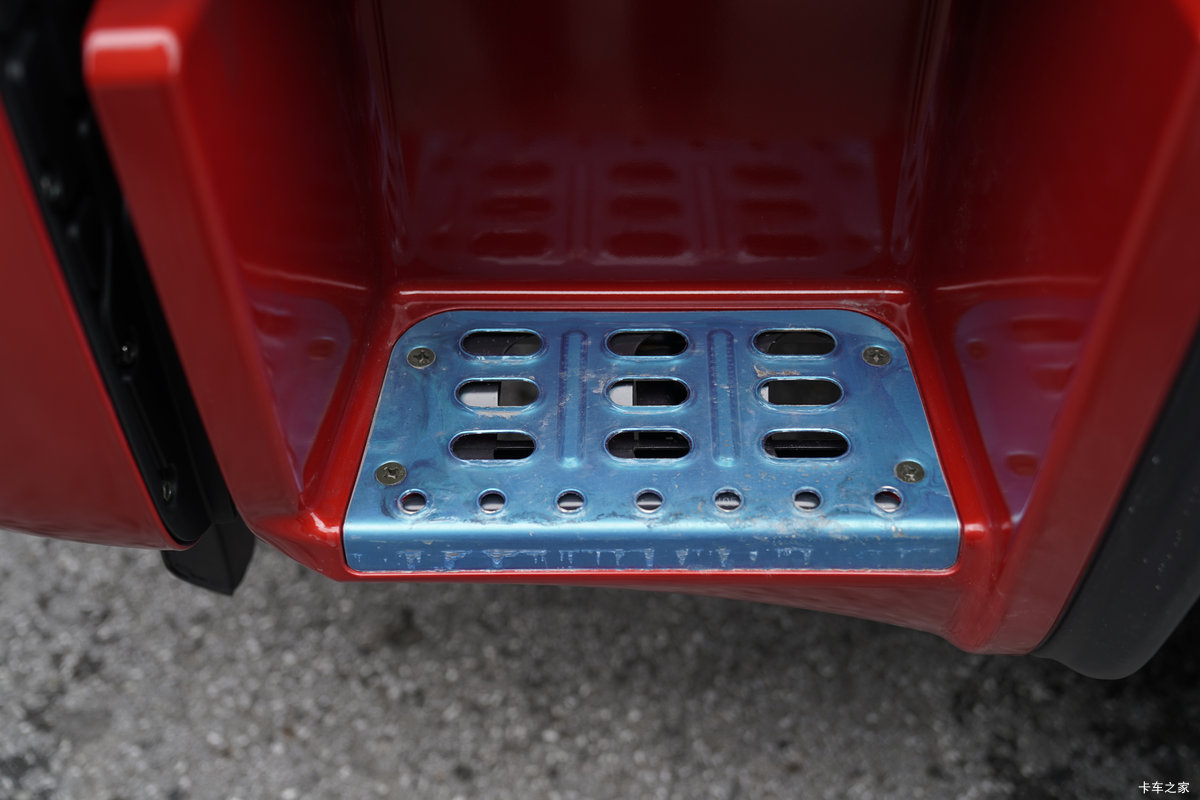 �������� ����H5 ����� 460���� 6X4 AMT�Զ���ǣ����(����)(LZ4250H5DC1)���                                                