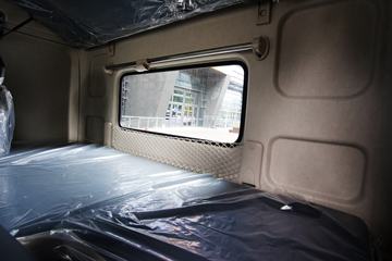 �������� ����H7�ؿ� ������ 510���� 6X4 AMT�Զ���ǣ����(Һ��)ͼƬ