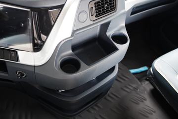 �������� ����H7�ؿ� ������ 510���� 6X4 AMT�Զ���ǣ����(Һ��)ͼƬ
