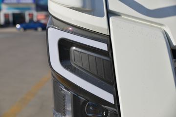 �ɵ��³� V2ϵ�� 122���� 4.15�׵��������Ῠ(����)ͼƬ