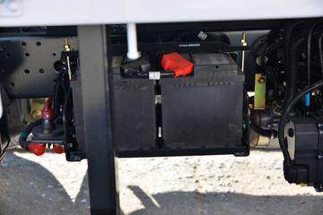 �ɵ��³� V2ϵ�� 122���� 4.15�׵��������Ῠ(����)ͼƬ