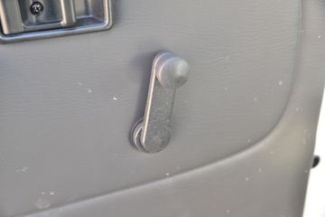 Ծ�� ����S80 95���� 4X2 3.05����ж��(����)ͼƬ