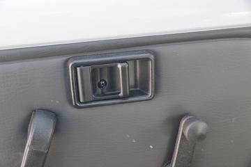 Ծ�� ����S80 95���� 4X2 3.05����ж��(����)ͼƬ