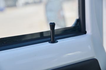 Ծ�� ����S80 95���� 4X2 3.05����ж��(����)ͼƬ