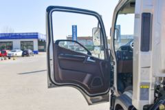 解放 领途 150马力 4X2 4.13米冷藏车(国六)(CA5041XLCP40K59L2E6A84) 解放 领途 150马力 4X2 4.13米冷藏车(国六)(CA5041XLCP40K59L2E6A84)