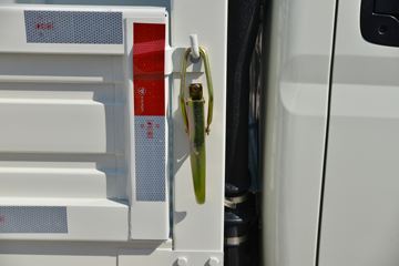    132 3.2˫Ῠ()(BJ1041V8ADA-AB1)ͼƬ