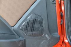 一汽解放 麟VH 2.0版 190马力 5.4米排半仓栅式载货车(国六)(CA5180CCYPK62L4E6A85)