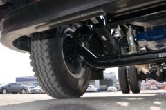 一汽解放 麟VH 2.0版 190马力 5.4米排半仓栅式载货车(国六)(CA5180CCYPK62L4E6A85)