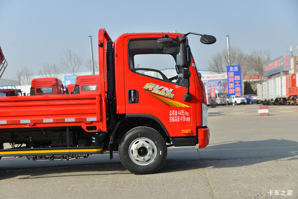 新规车型 一汽解放虎VH爬山虎新车到店蓝牌合规车型