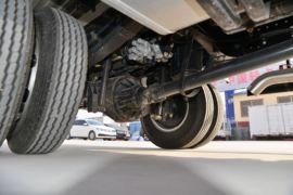 泓图200&nbsp;载货车底盘                                                图片