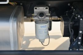 泓图200&nbsp;载货车底盘                                                图片