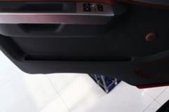 大运 祥龙 252马力 4X2 6.8米仓栅式载货车(国六)(CGC5181CCYHDF53F)