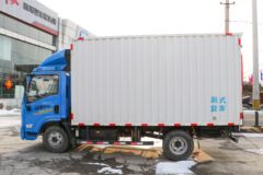 陕汽轻卡 德龙K3000 130马力 4.18米单排厢式轻卡(国六)(6挡)(YTQ5041XXYKH334) 陕汽轻卡 德龙K3000 130马力 4.18米单排厢式轻卡(国六)(6挡)(YTQ5041XXYKH334)