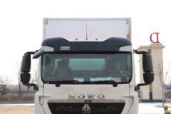 中国重汽 HOWO TX 270马力 4X2 6.8米冷藏车(国六)