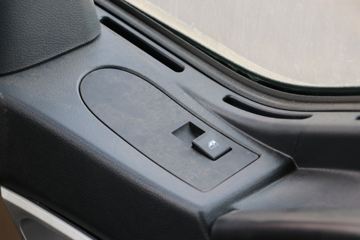 �й����� HOWO TX 270���� 4X2 6.8����س�(����)ͼƬ