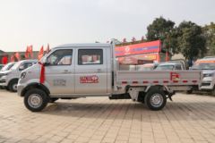 金杯 金卡S32 2022款 舒适型 1.6L 123马力 汽油 2.35米双排栏板微卡(国六)(JKC1032S6L1)