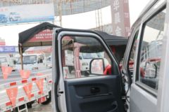 金杯 金卡S32 2022款 舒适型 1.6L 123马力 汽油 2.35米双排栏板微卡(国六)(JKC1032S6L1)
