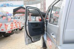 金杯 金卡S32 2022款 舒适型 1.6L 123马力 汽油 2.35米双排栏板微卡(国六)(JKC1032S6L1)